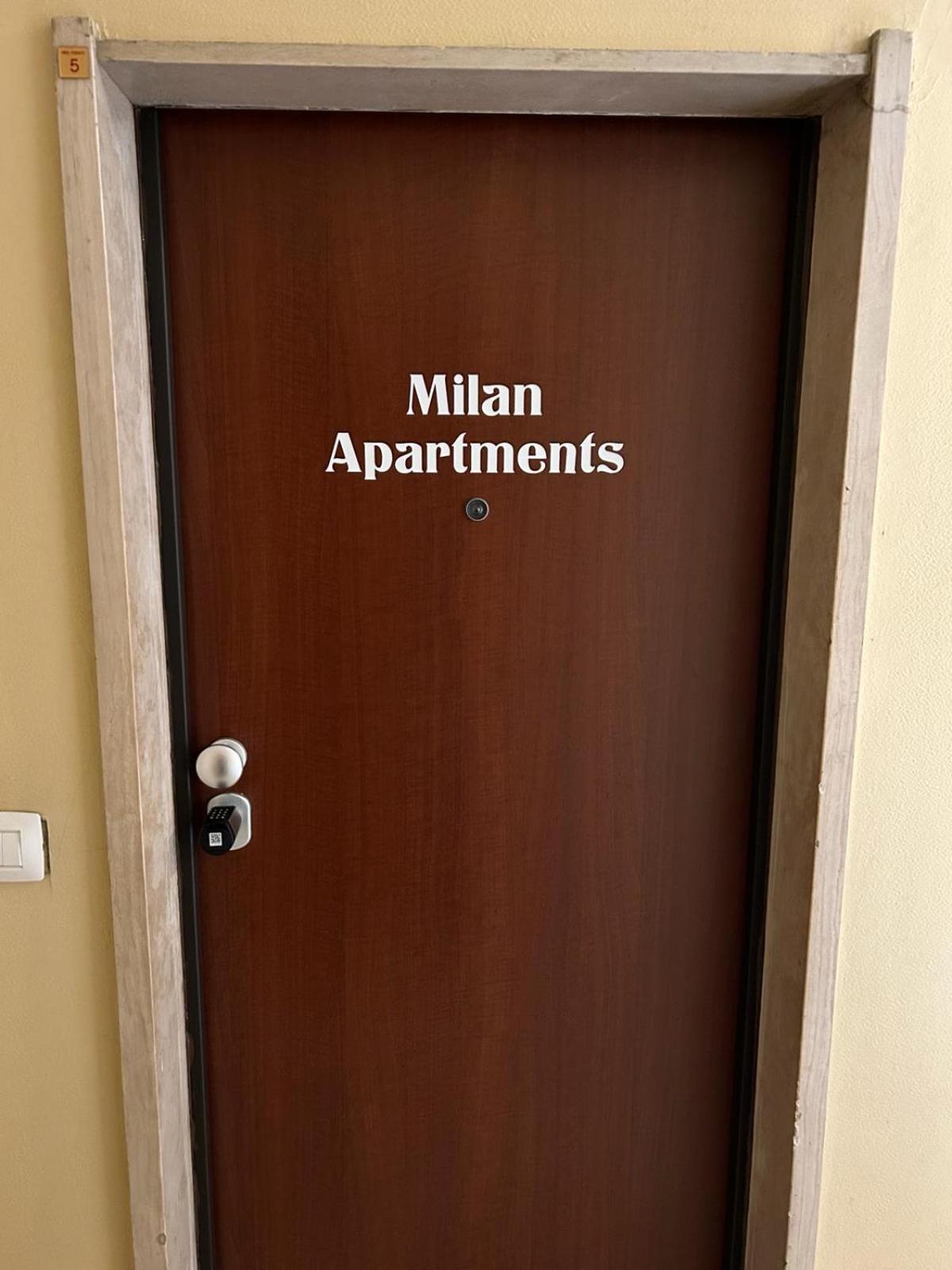 Modern Apartments Mm3 Afforifn Only 15 Min From Duomo ミラノ エクステリア 写真